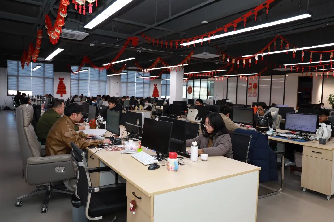 “不打烊”!安溪20余家企业春节这么拼!(图2) “不打烊”!安溪20余家企业春节这么拼!(图2)